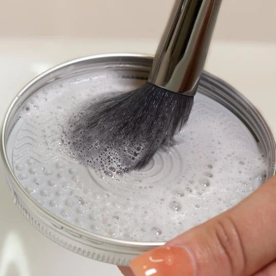 CINEMA SECRETS - ALL NATURAL BRUSH SOAP(Cinema Secrets All Natural Brush Soap) 6 CINEMA SECRETS - ALL NATURAL BRUSH SOAP(Cinema Secrets All Natural Brush Soap) - Image 4