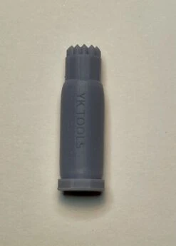 YK STUDIOS MEDIUM PORE TEXTURE STAMP(Yk Studious Medium Pore Texture Stamp) 11 YK STUDIOS MEDIUM PORE TEXTURE STAMP(Yk Studious Medium Pore Texture Stamp) -TILT Makeup medium 2